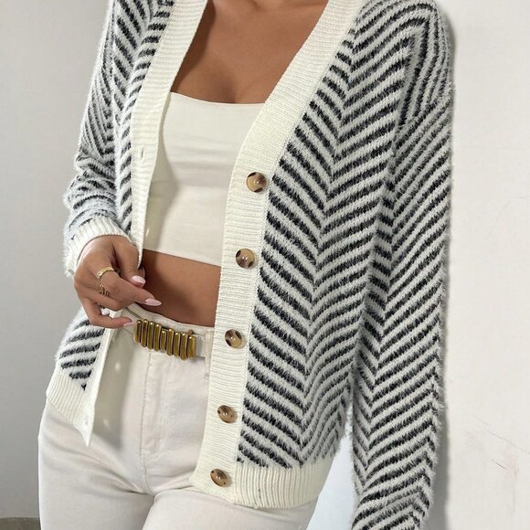 White Preppy Womens Striped Pattern Button Front Drop Shoulder Cardigan - Picture 4 of 5